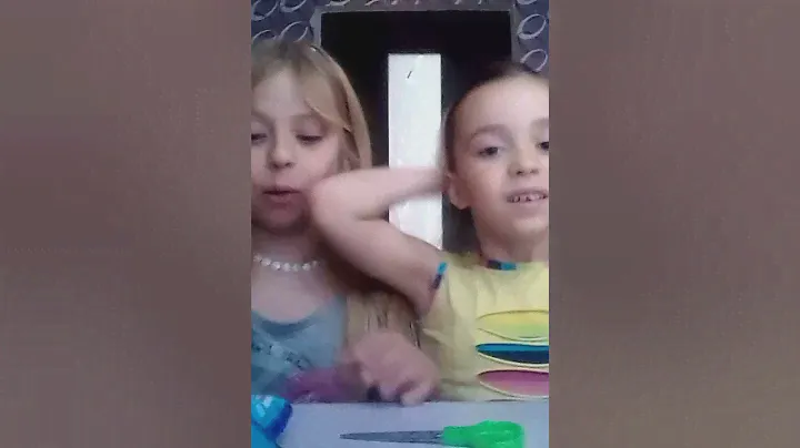 Кушаем. Мороженое.  С гранатом,и с черешней,🍒🍒🍒💣💣💣💣